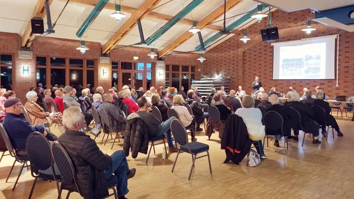 Bei Bürgerversammlung informierten sich die Horremerinnen und Horremer über das Stadtentwicklungsprojekts „Soziale Stadt“